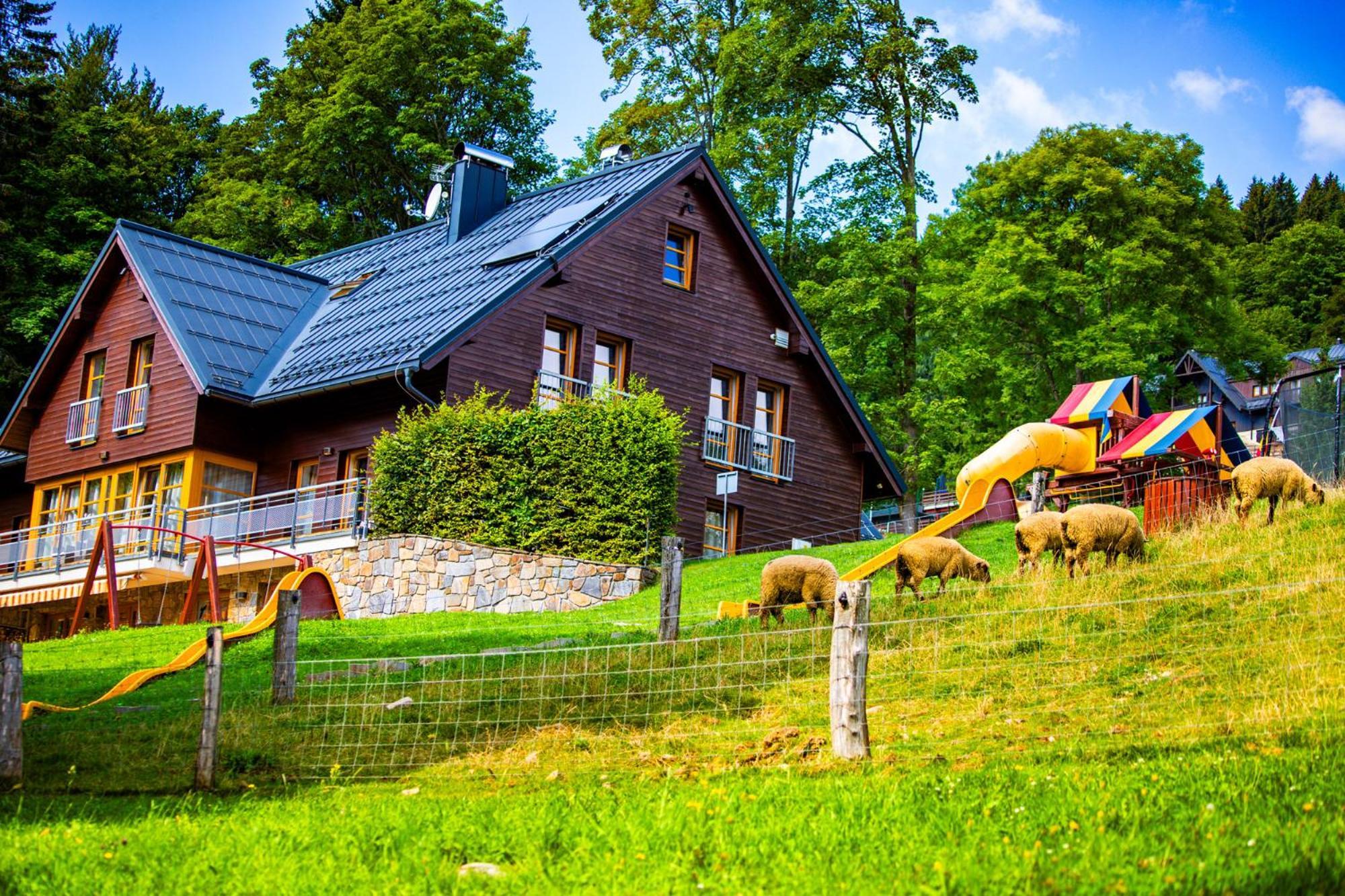 Amenity Hotel & Resort Špindlerŭv Mlýn Екстериор снимка